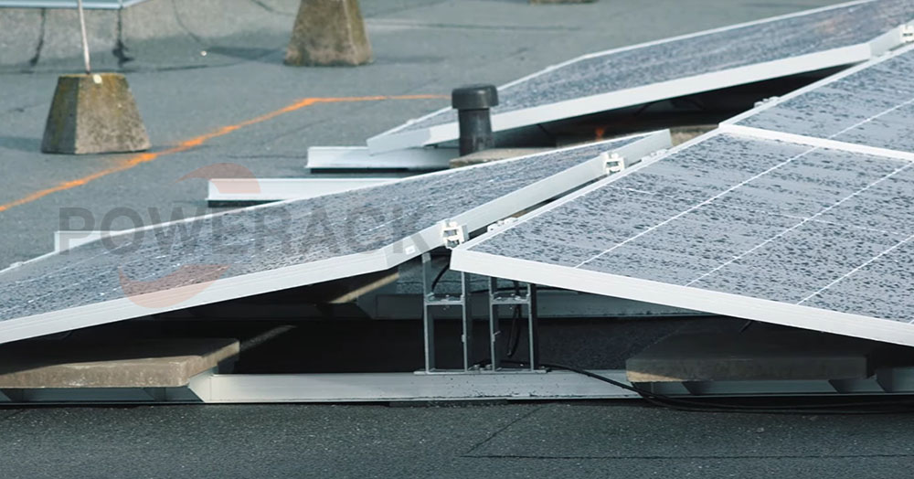 Ballasted mounting systems